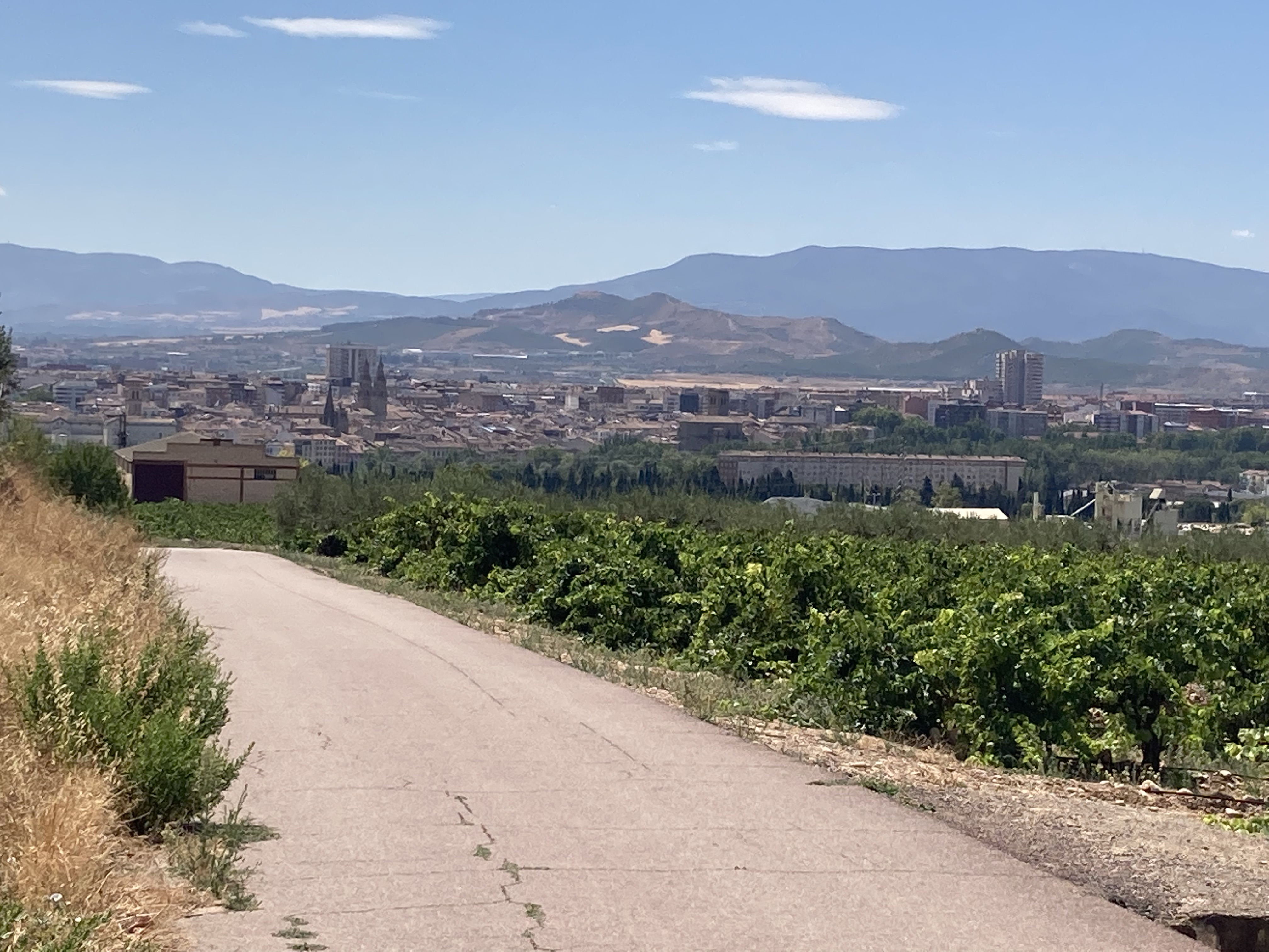 Logroño desde los alrededores del monte Cantabria